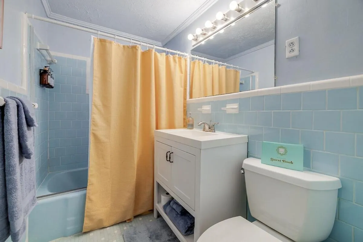 Retro! - 4Br Near Sav Airport Villa Bloomingdale Holiday home