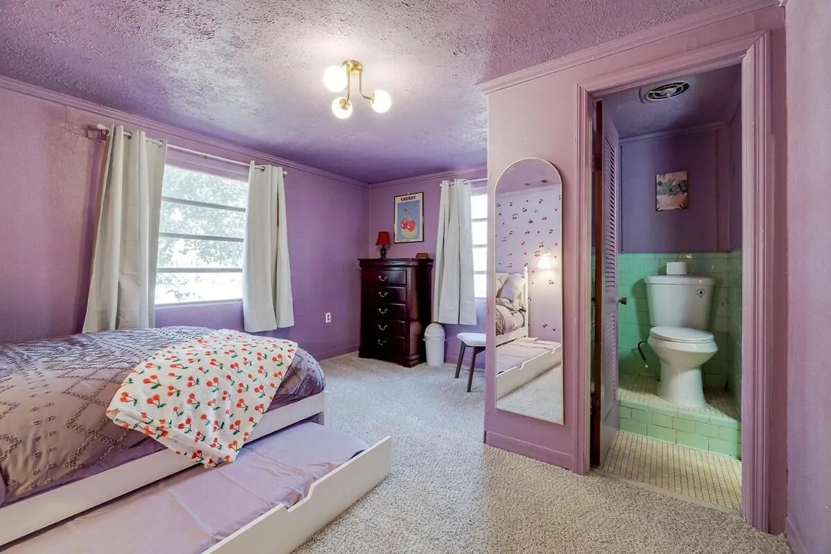 Holiday home Retro! - 4Br Near Sav Airport Villa Bloomingdale United States